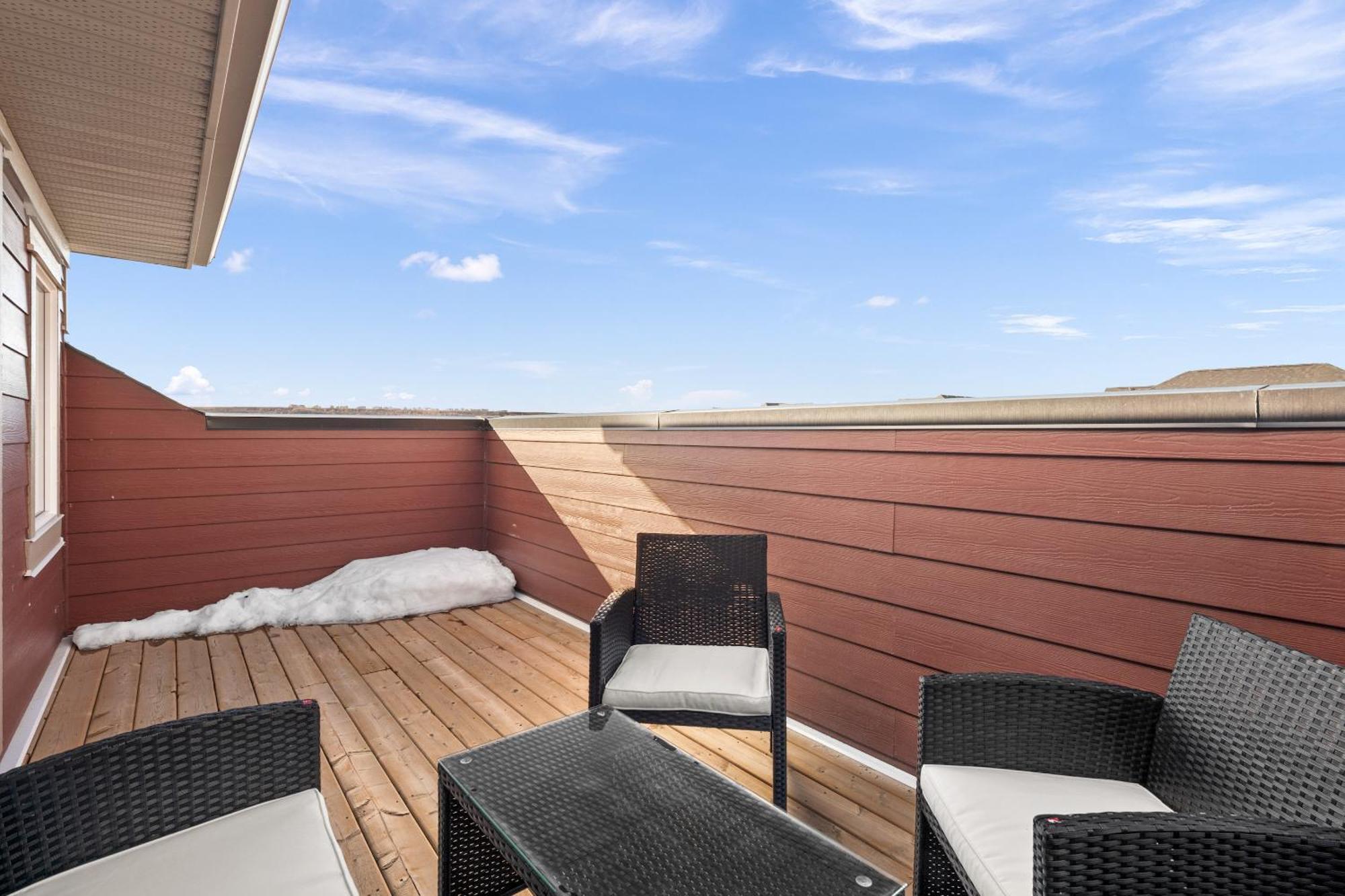 Globalstay New Apartments In Cranbrook Free Street Parking YYC المظهر الخارجي الصورة