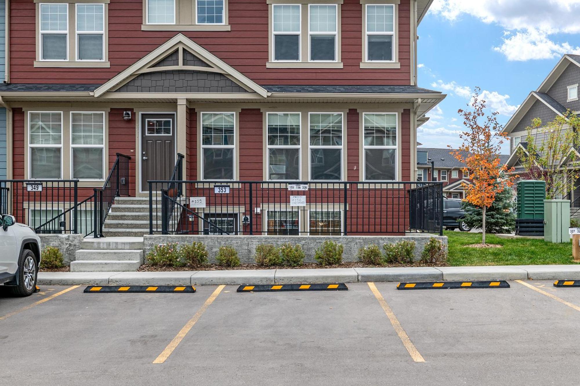 Globalstay New Apartments In Cranbrook Free Street Parking YYC المظهر الخارجي الصورة
